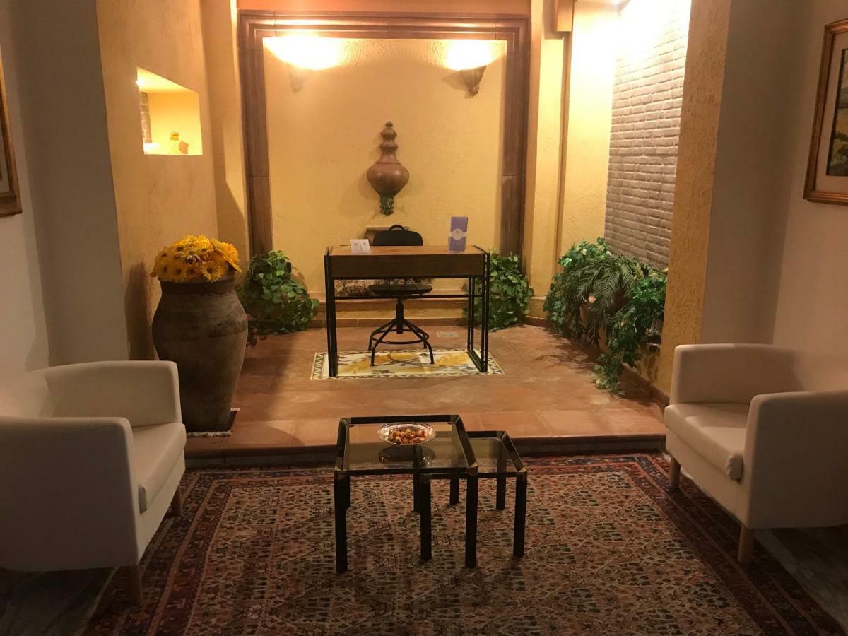 La Salida Del Sol Bed & Breakfast Agrigento Bagian luar foto