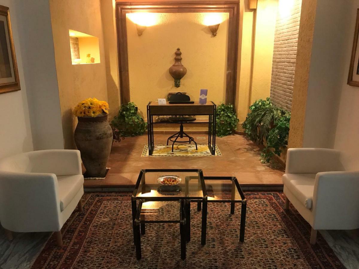 La Salida Del Sol Bed & Breakfast Agrigento Bagian luar foto